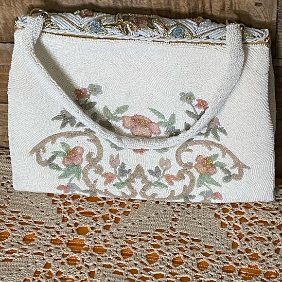 Vintage Beaded Floral Ivory Handbag - Picture 7 of 8